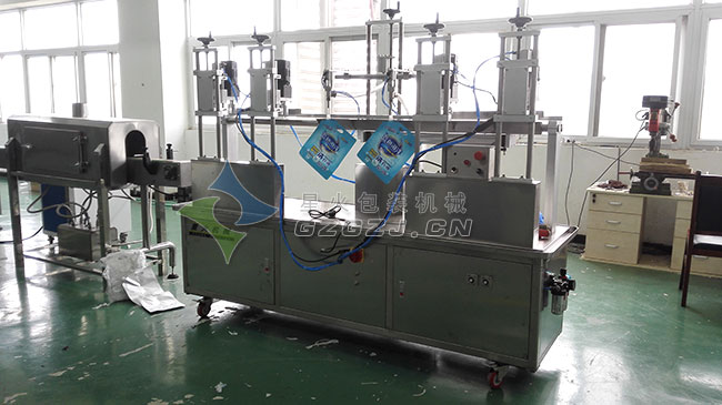 沙司番茄醬包裝機(自立袋、吸嘴袋)整機展示